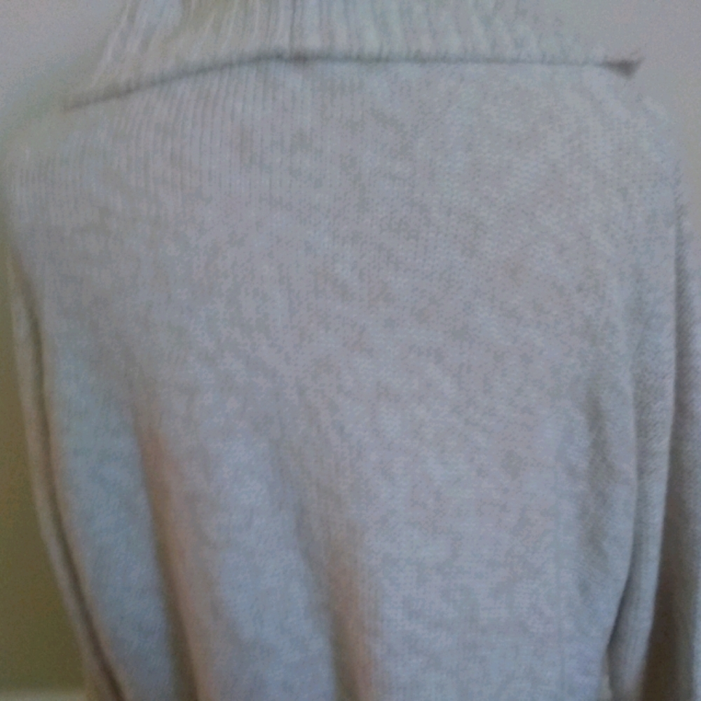 Sweater - Picture 2 of 7